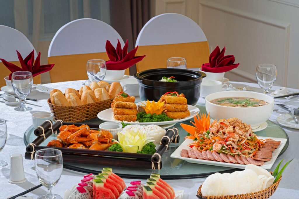 Đặt bàn tiệc cưới 